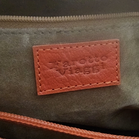 Farotto Viaggi vibrant Orange Leather Satchel with Textured Finish Rolled Handle - Picture 7 of 8